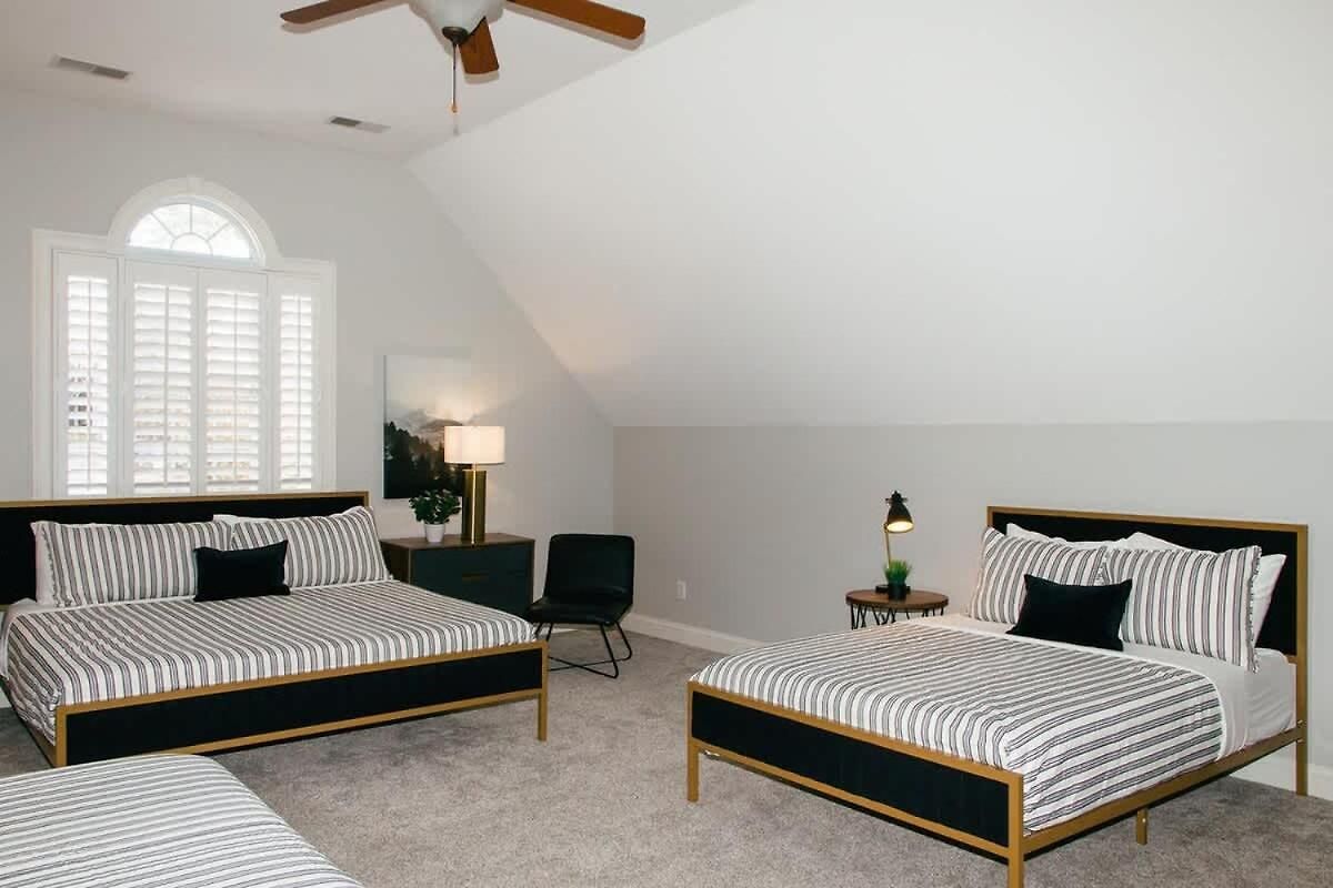 Holiday home Sprawling Sylvan Park Estate *