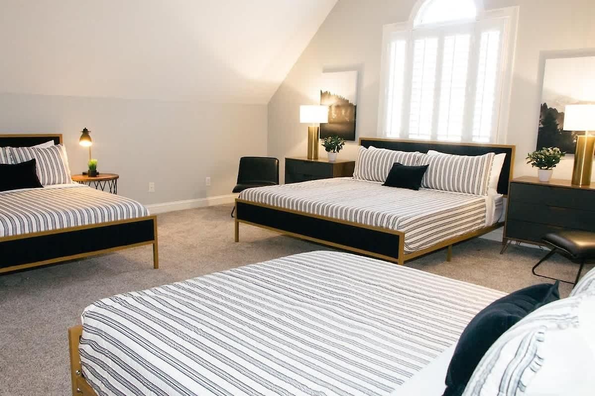Holiday home Sprawling Sylvan Park Estate *