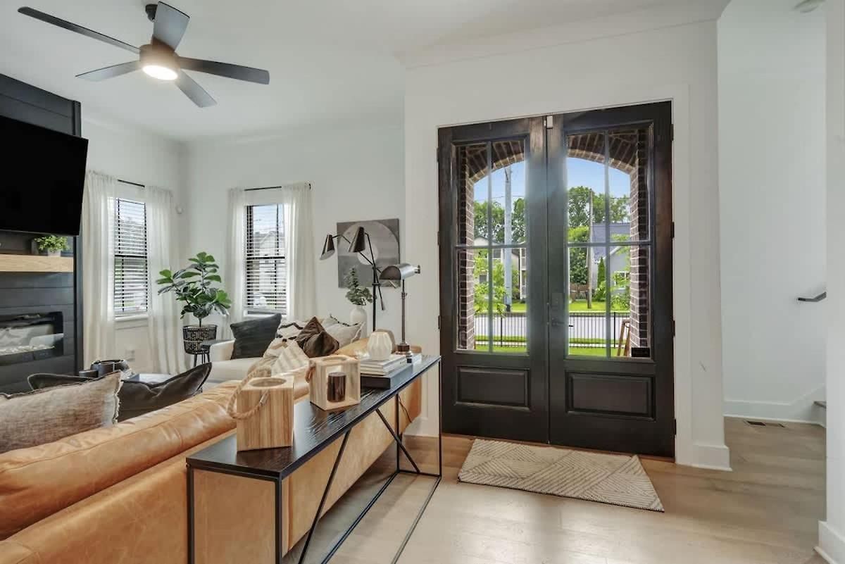 Sprawling Estate - Sleeps 16