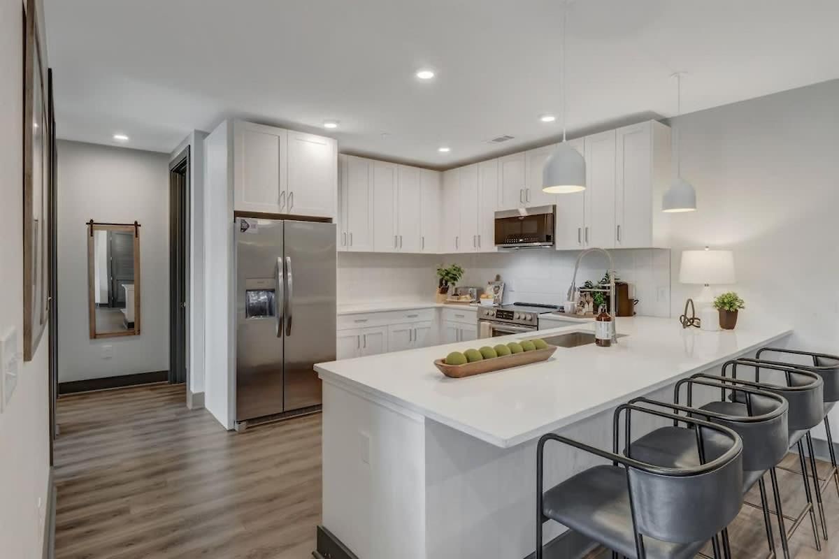 6 Min To Broadway - Gym Rooftop Sleeps 8 Holiday home Nashville