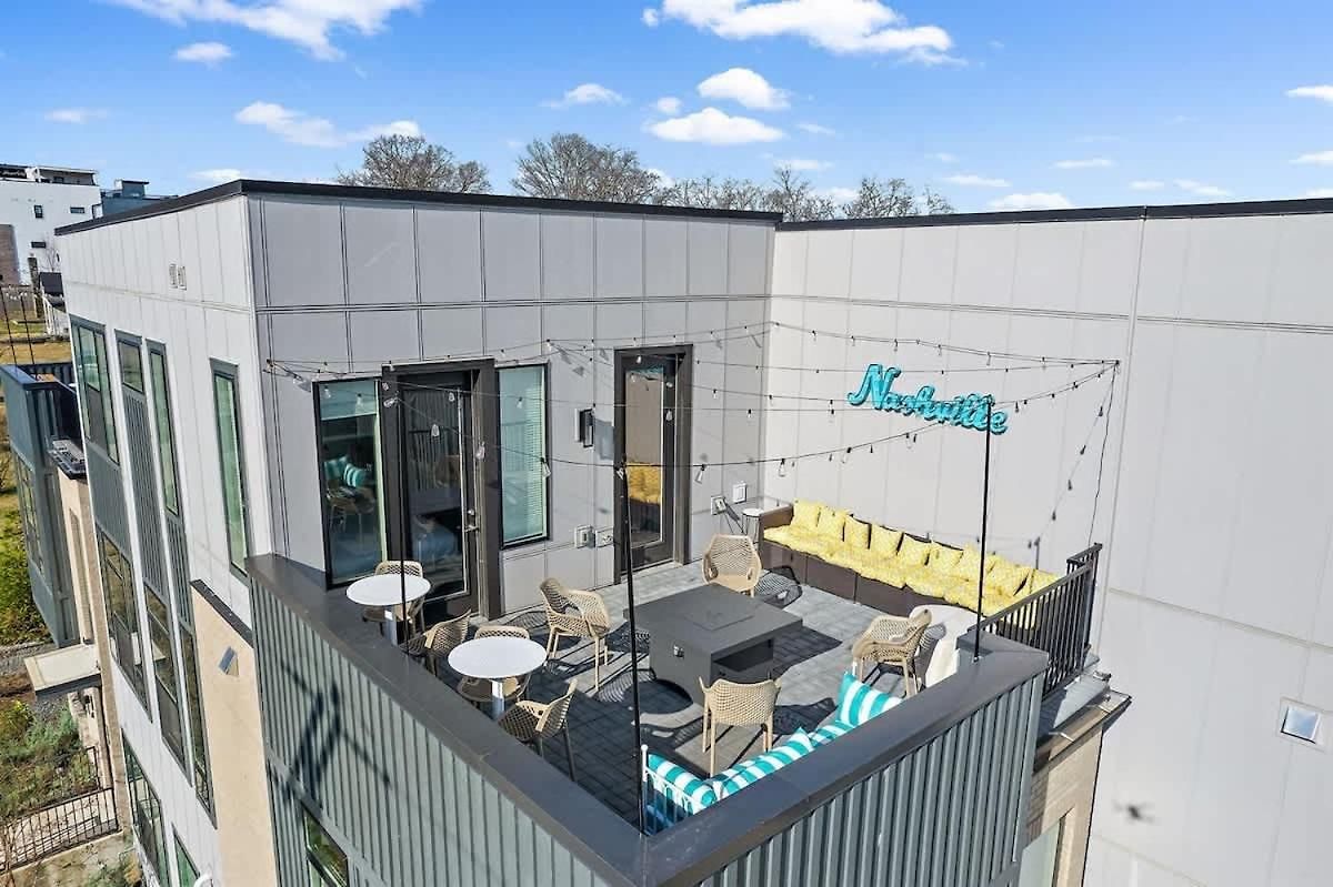 The Southern Lady - Newly Renovated Spacious Patio *