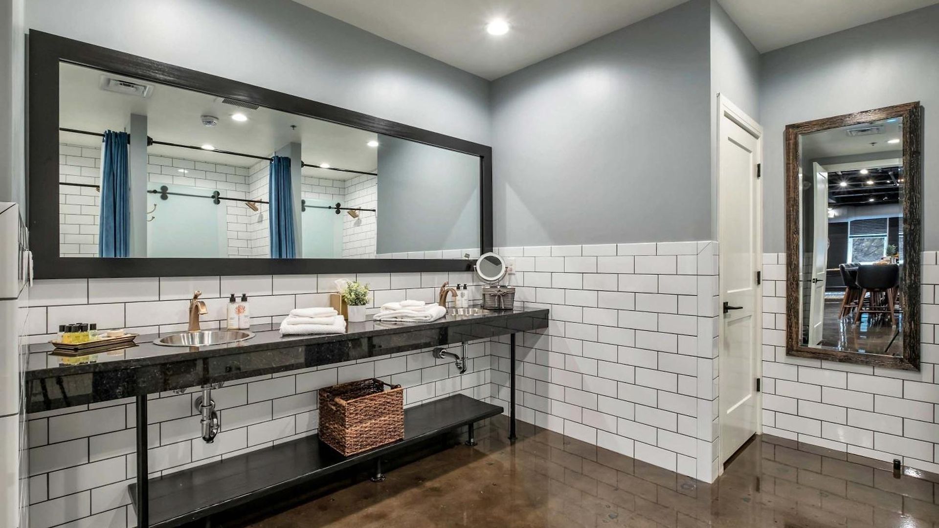 Modern 6br By Maddox * Nashville
