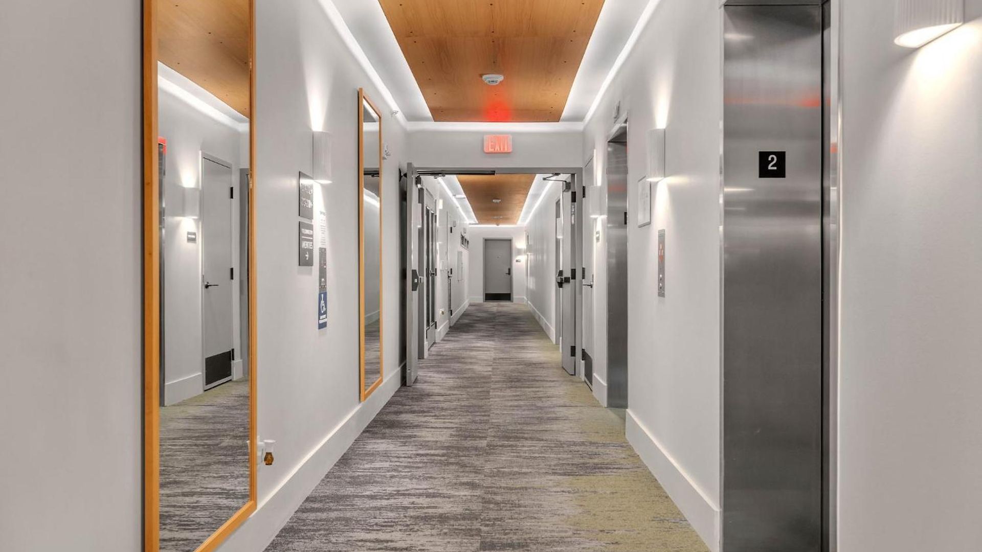 Walk To Broadway! The Man Cave/cowboys & Playboys With Pool & Gym * Nashville