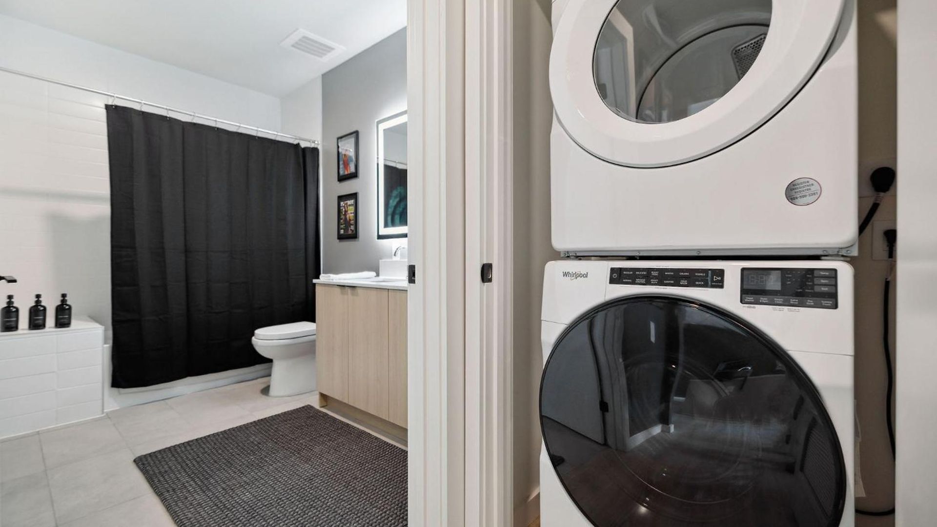 Walk To Broadway! The Man Cave/cowboys & Playboys With Pool & Gym Apartment *