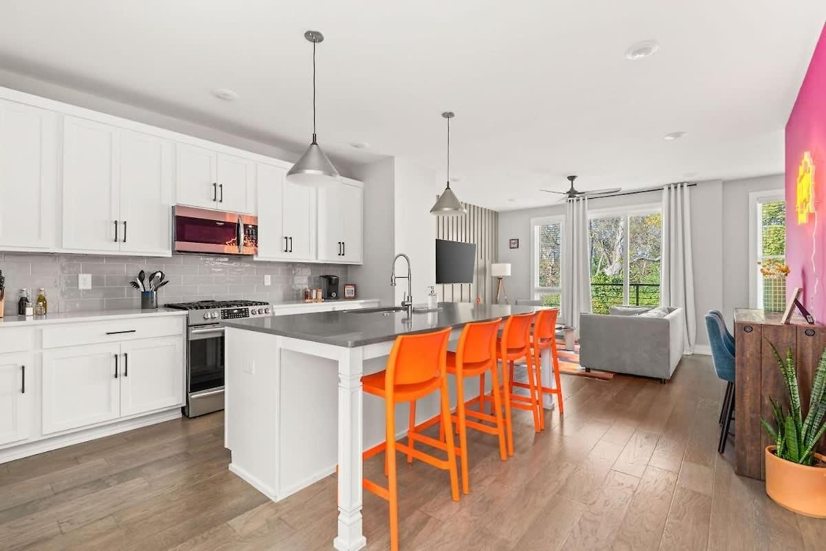 Large Marvel Themed 14ppl Spacious Townhome * Nashville