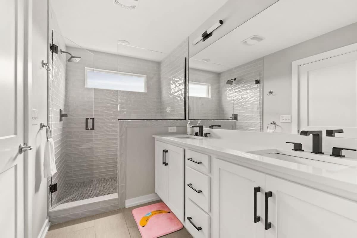 Holiday home Large Marvel Themed 14ppl Spacious Townhome