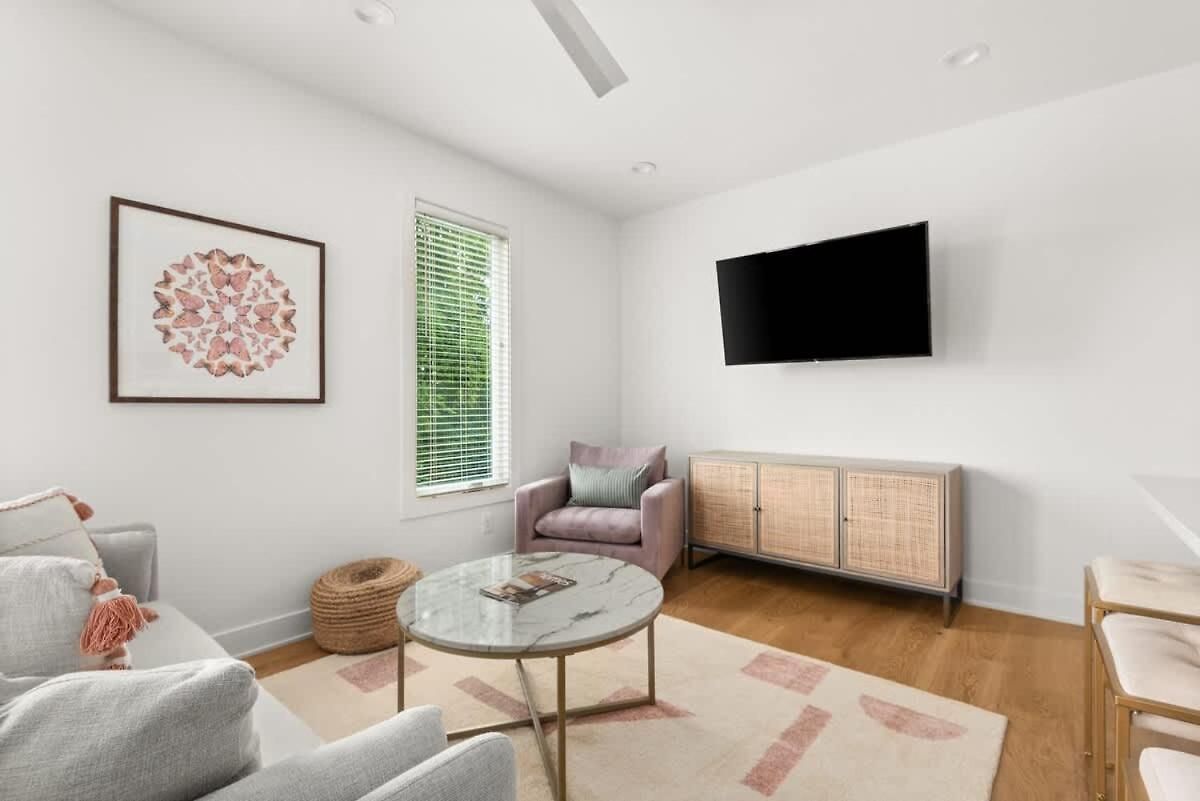4bd Townhome East Nash With Rooftop 12ppl Nashville