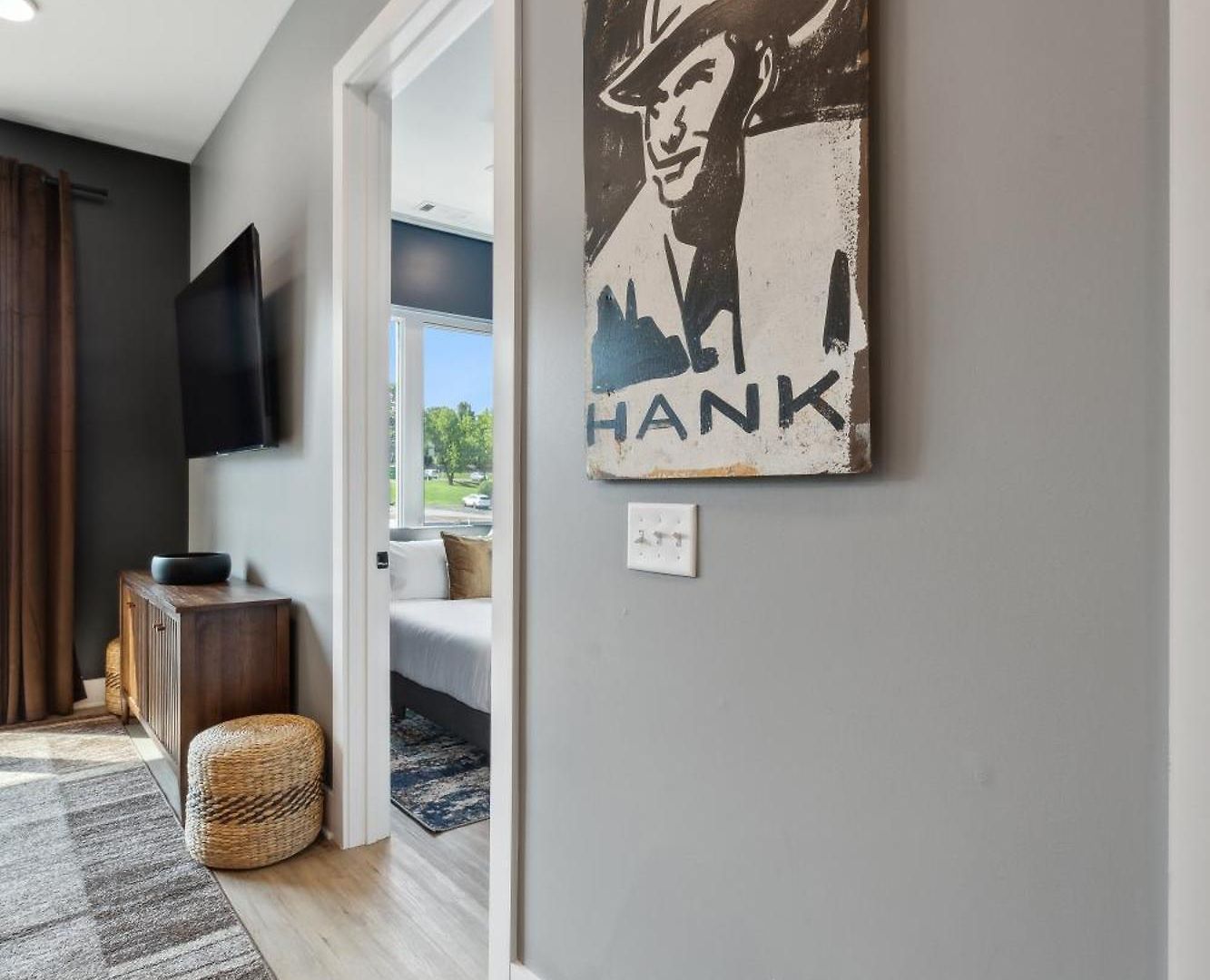 Apartment Rhinestone Cowboy 5 Min To Downtown