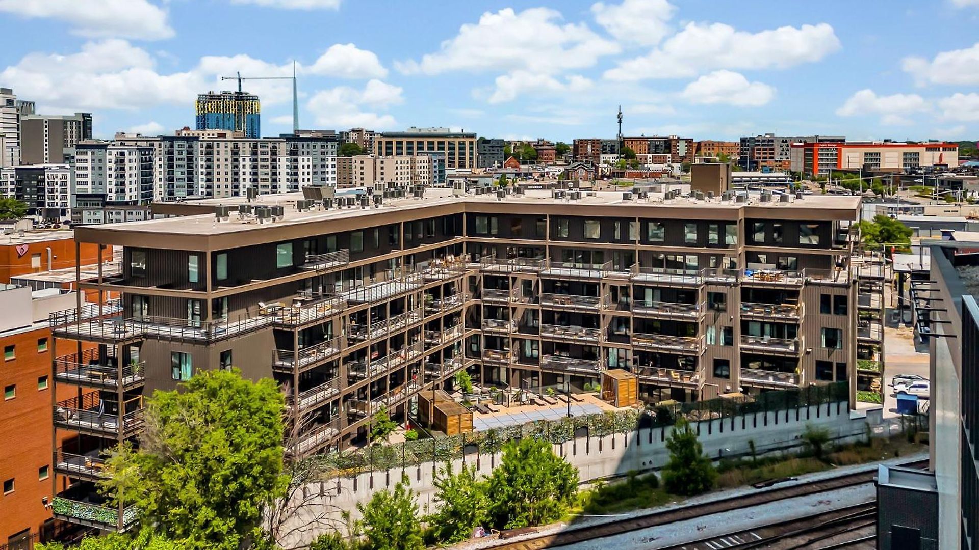 Apartment Boots On Broadway In Downtown With Parking, Pool, Gym Nashville