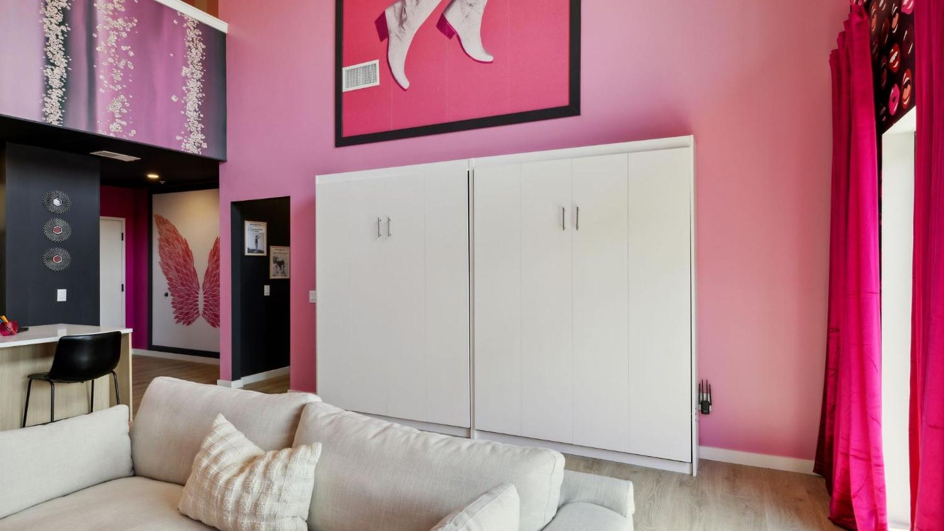 Broadway Girls In Downtown Nash, Great For Groups, Walk To Broadway Apartment Nashville