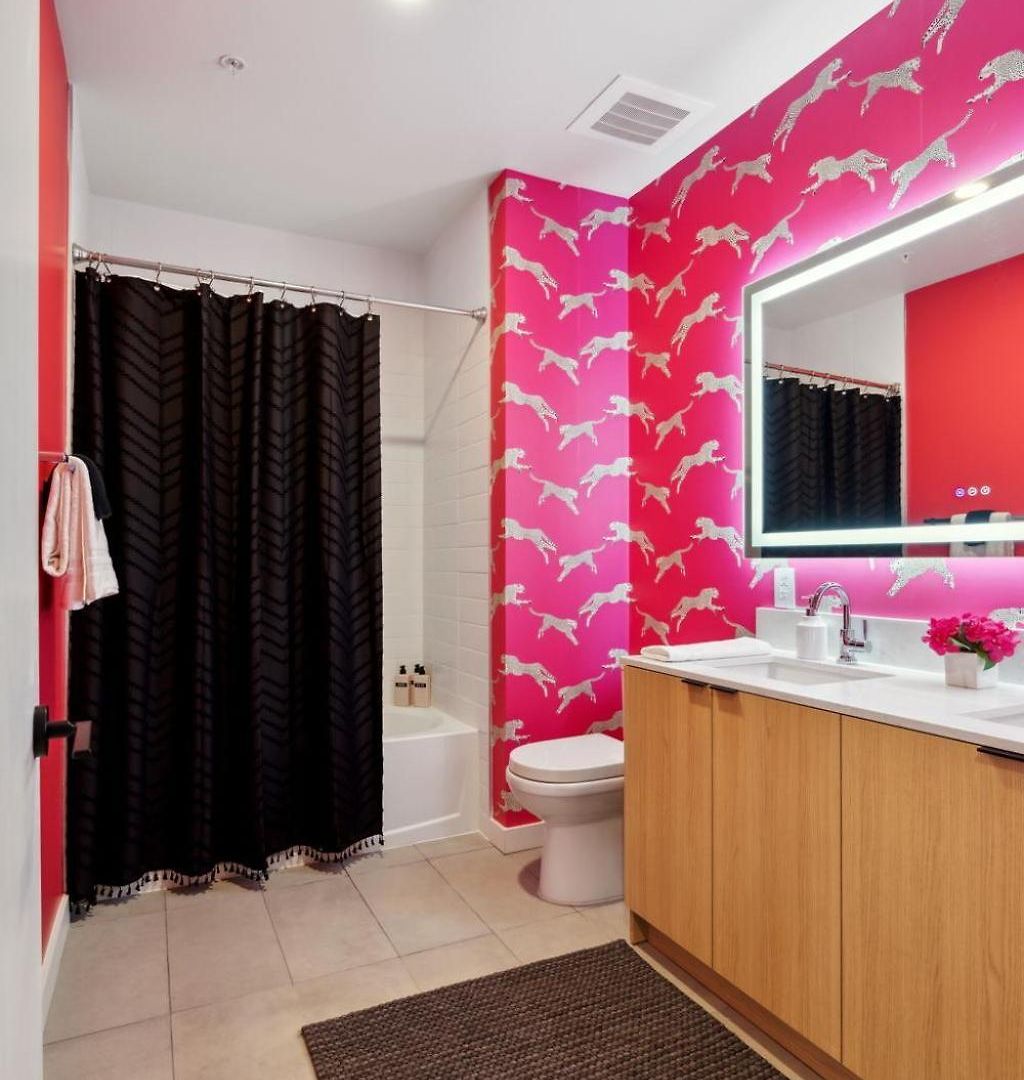 Broadway Girls In Downtown Nash, Great For Groups, Walk To Broadway Apartment