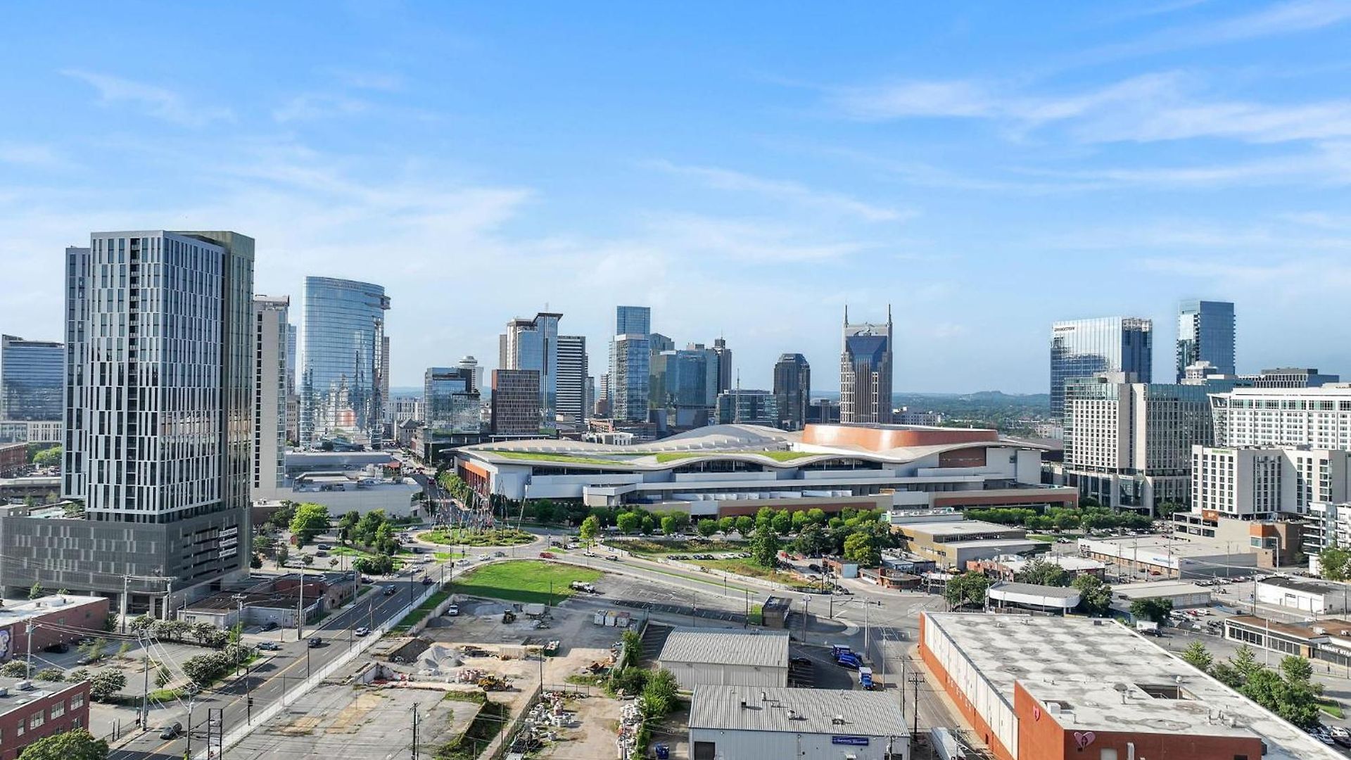 Broadway Girls In Downtown Nash, Great For Groups, Walk To Broadway Apartment Nashville