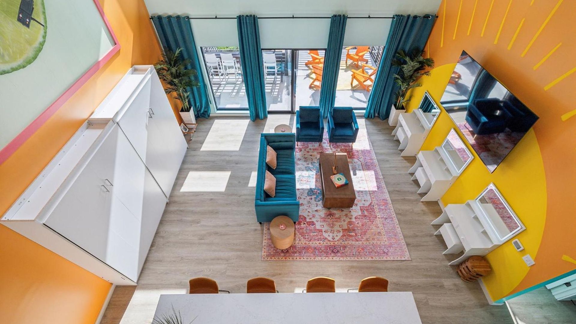Tequila Sunrise- Walk To Broadway, Pool&gym Apartment *