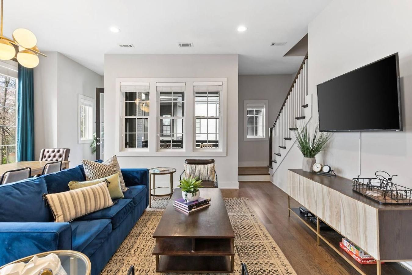 Holiday home Modern Bliss With Garage By 12 South Restaurants And 2 Miles Broadway Nashville