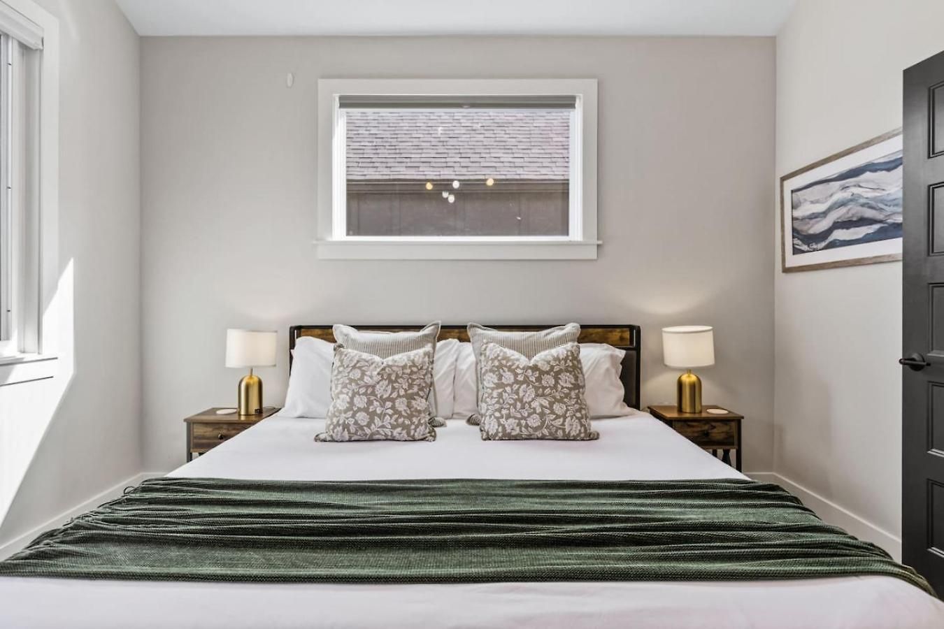 Luxe With Gated Parking Private Balcony And 4 Miles To Downtown * Nashville
