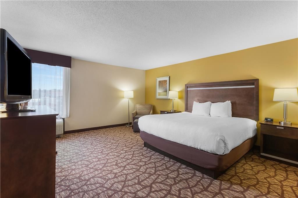 Western Belle Meade & Nashville