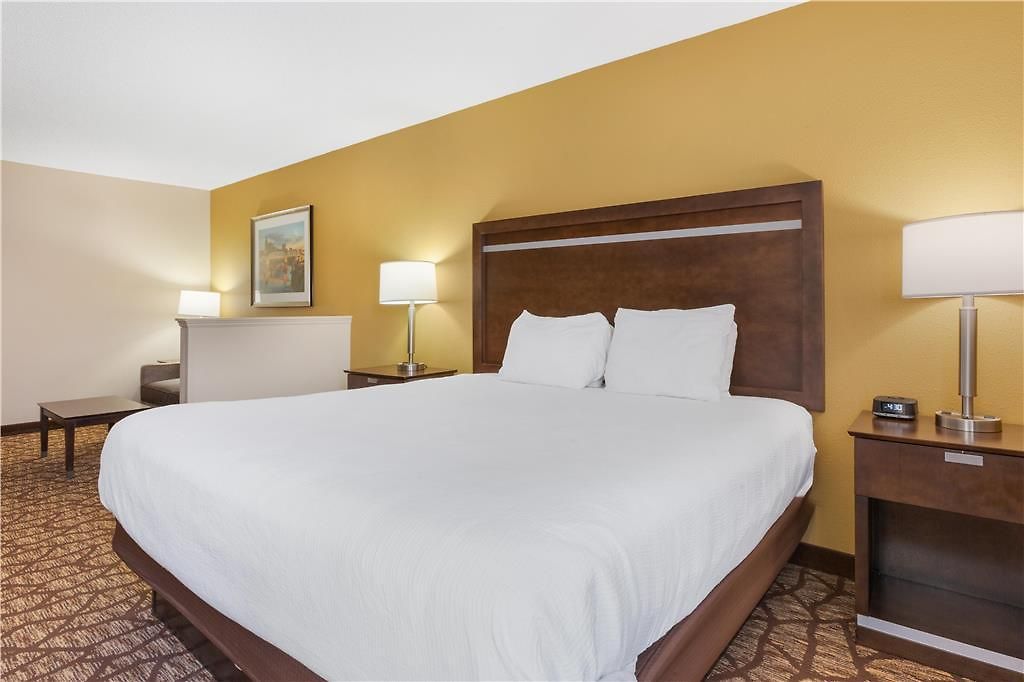 Western Belle Meade & Hotel 2*