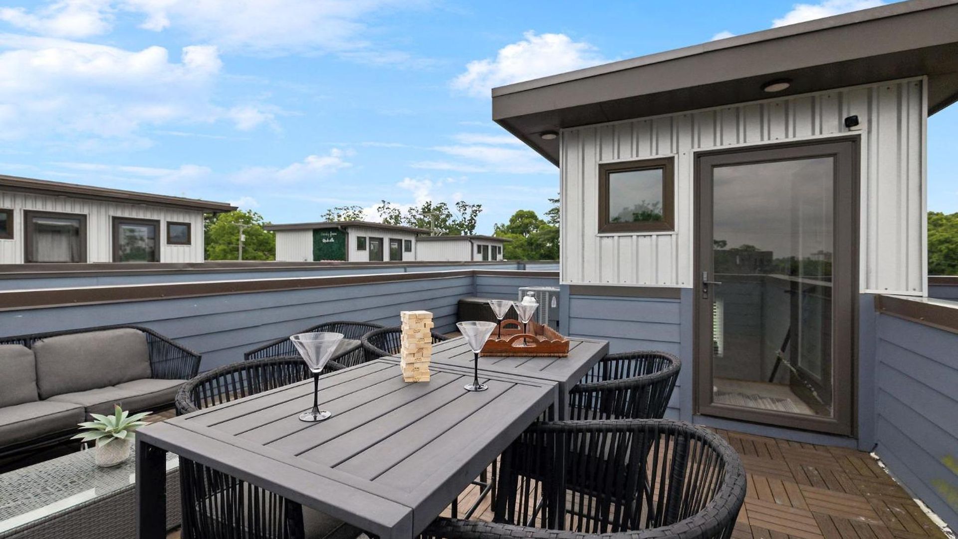 Modern 3-story Townhome W Rooftop & Views Holiday home *
