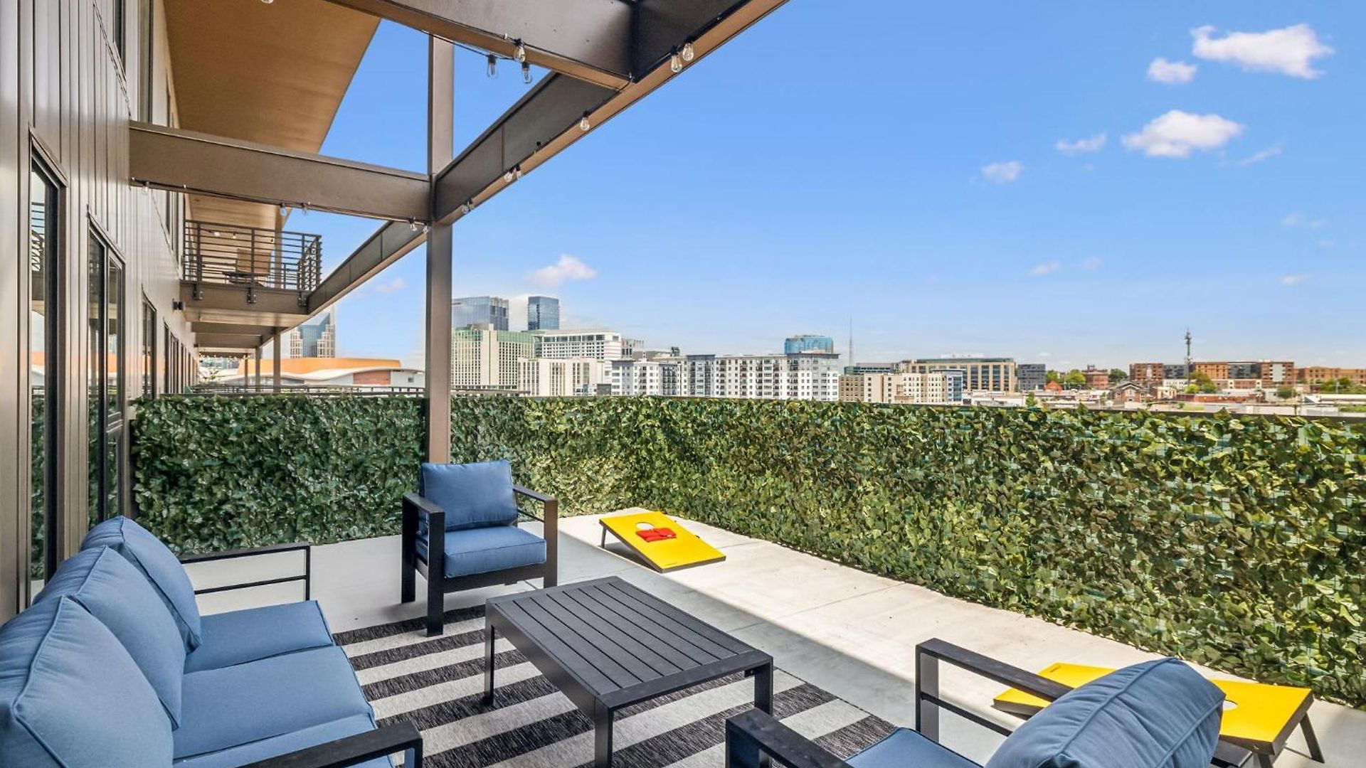 Apartment Grand Ole Nashville- Walk To Broadway & Honky Tonks! *