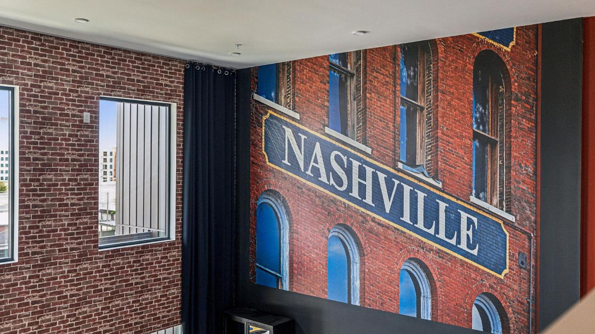 Apartment Grand Ole Nashville- Walk To Broadway & Honky Tonks! *