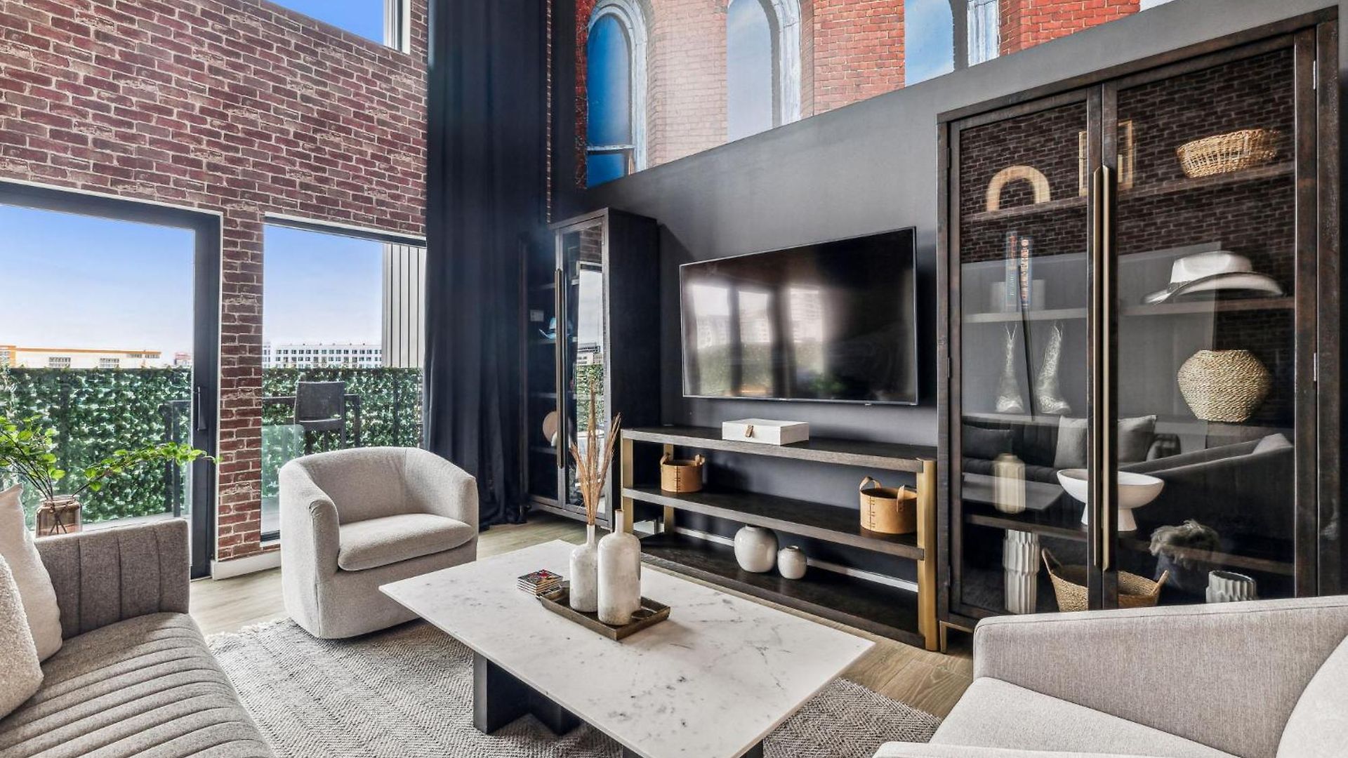 Grand Ole Nashville- Walk To Broadway & Honky Tonks! Apartment