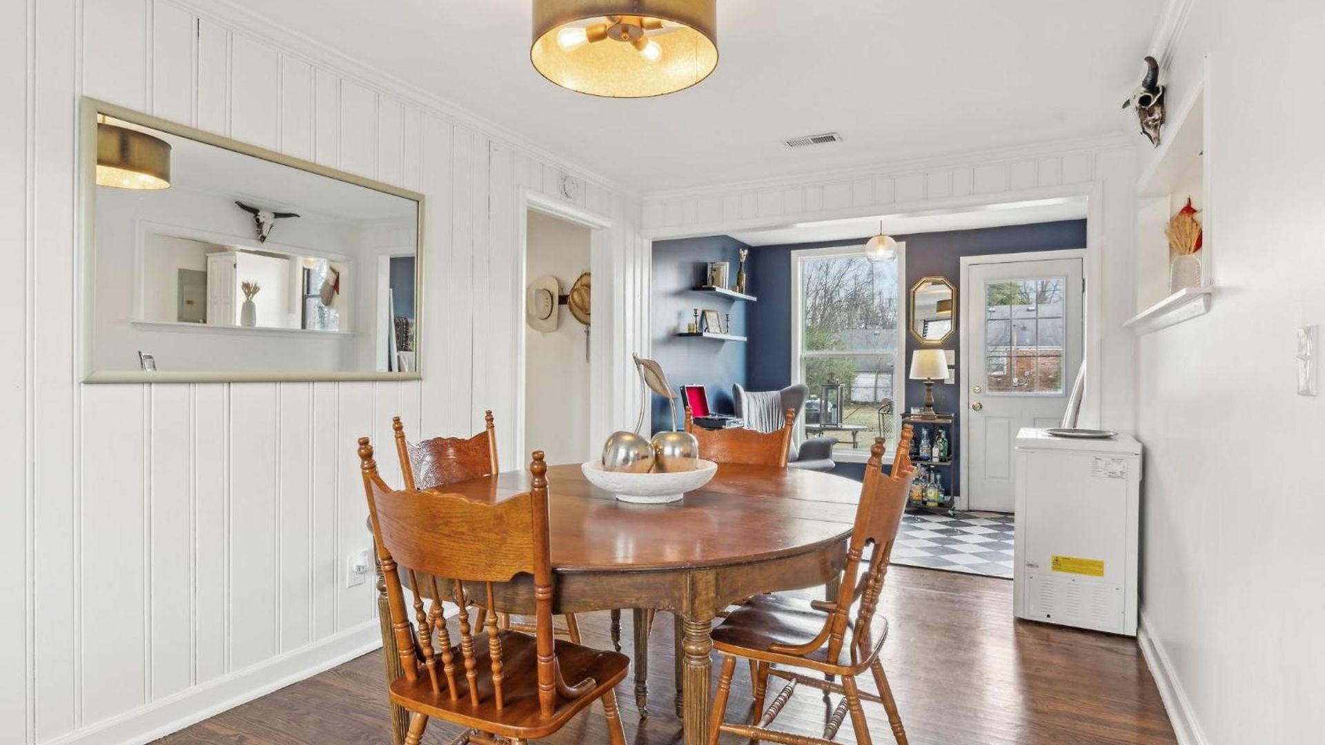 East Family Abode 30 Or Days By Skyrun Nashville