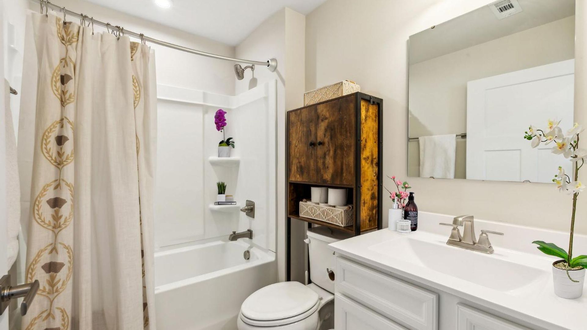 Stylish Vibe 2 Bed 2 Bath 30 Or Days By Skyrun Nashville