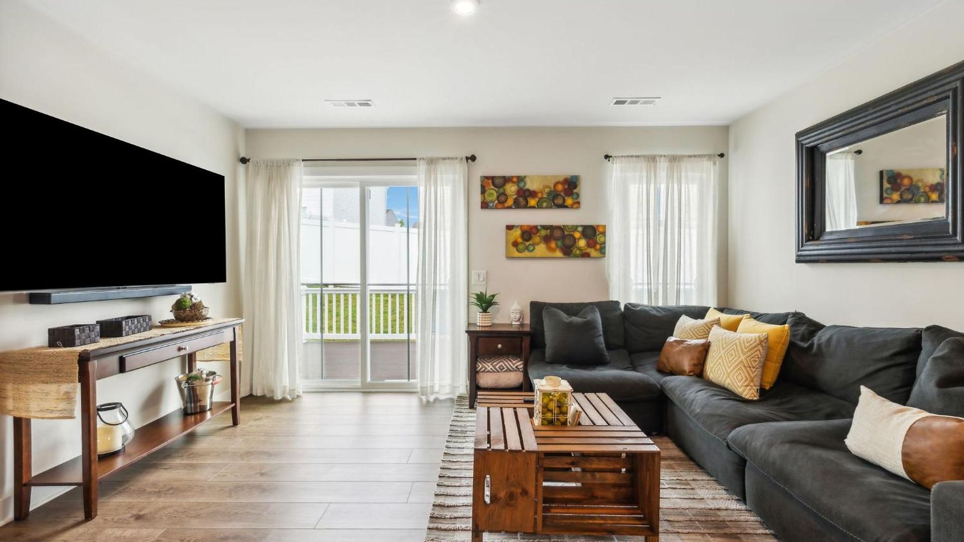 Stylish Vibe 2 Bed 2 Bath 30 Or Days By Skyrun Nashville