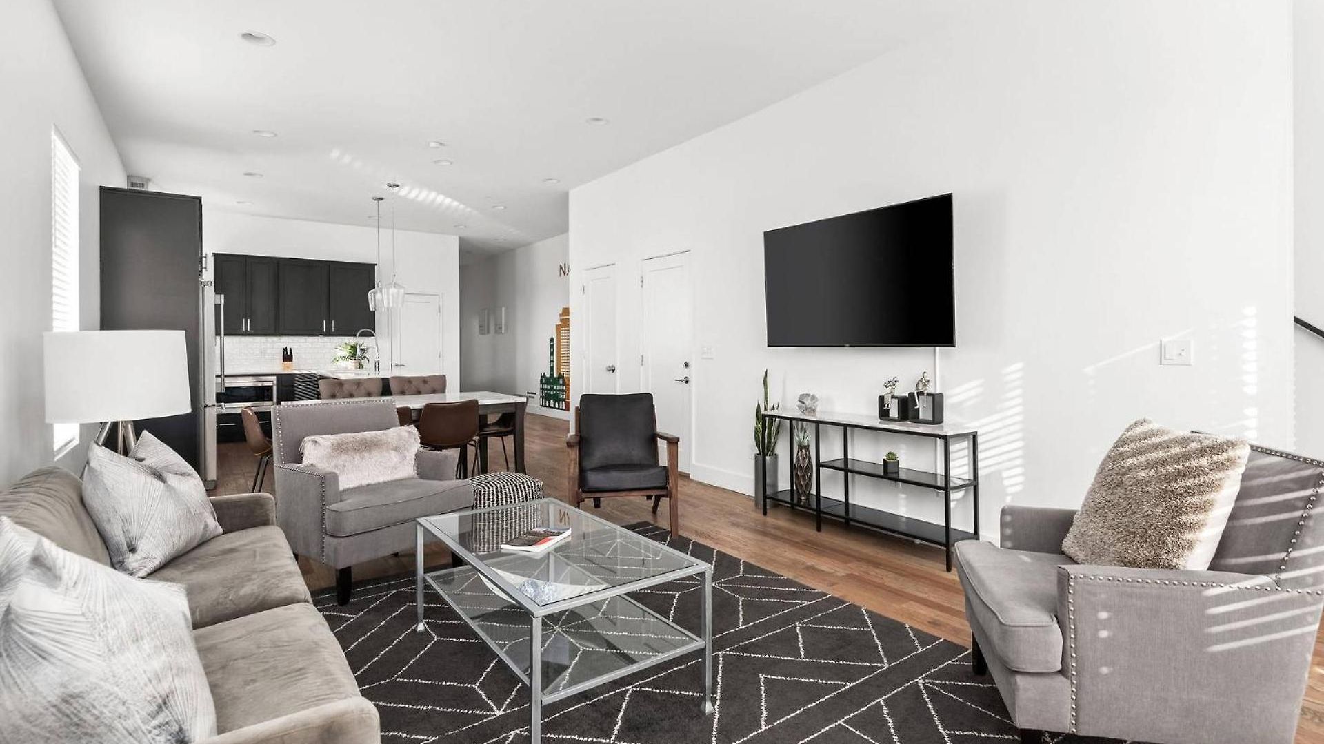 Elmhurst 113a Nashville
