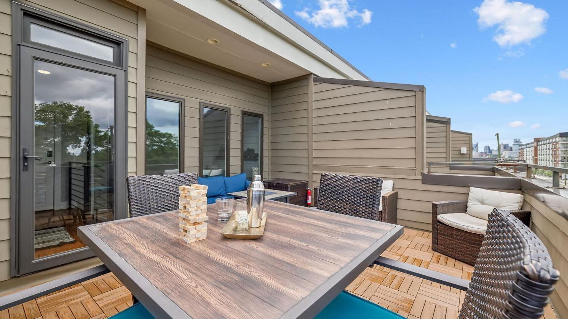 Holiday home Spacious 3-story Townhome W Rooftop & Views Nashville