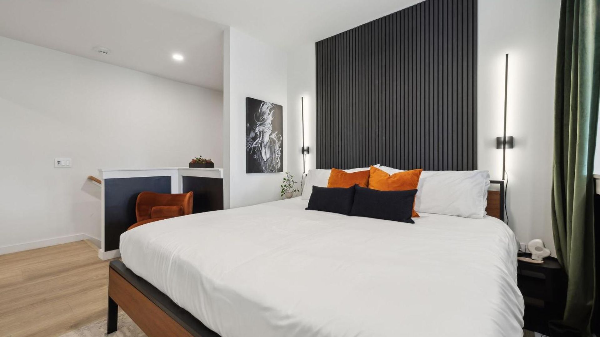 Beverly Nash Downtown, Incredible Skyline Views, Walk To Broadway! Holiday home Nashville