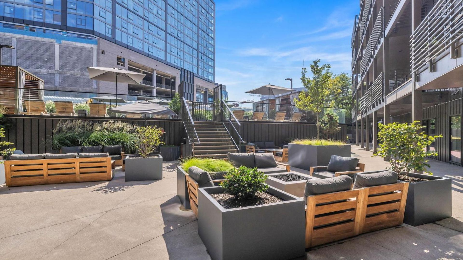 Diamonds Are Forever Walk To Broadway Pool And Gym Apartment Nashville