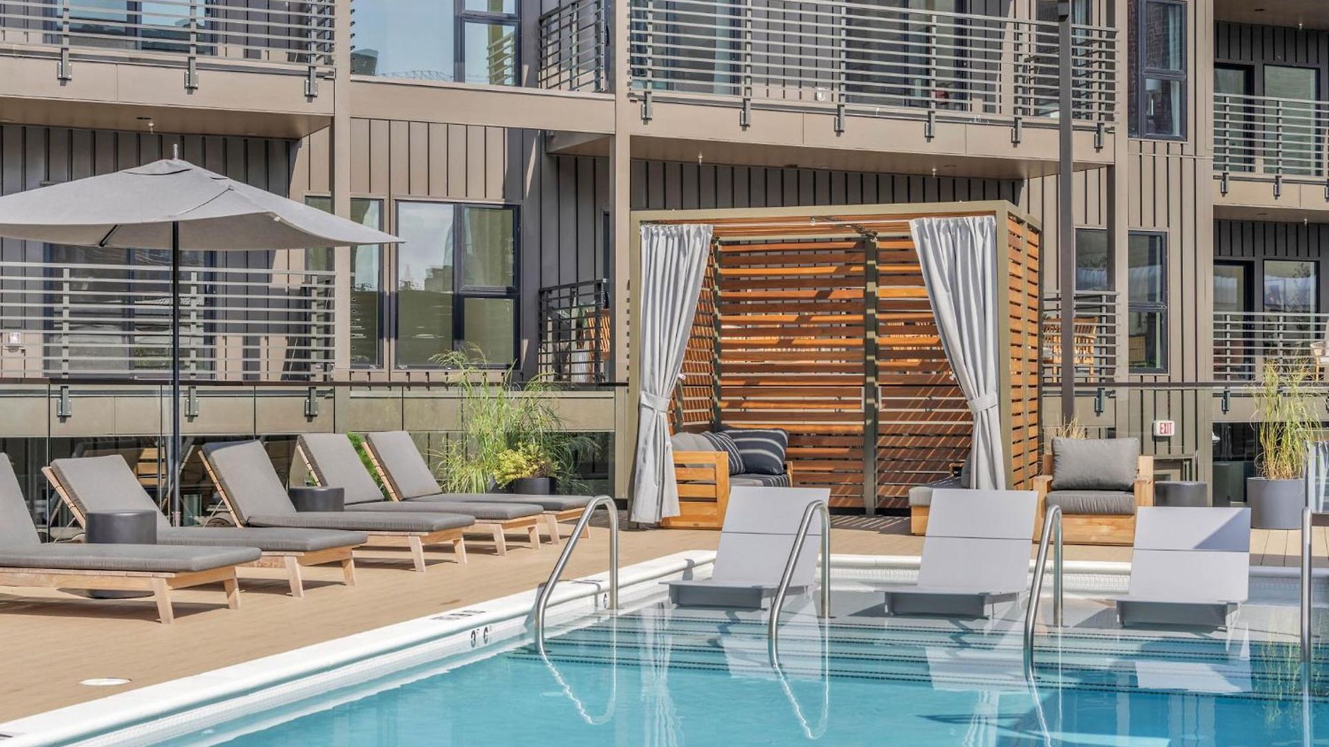 Apartment Diamonds Are Forever Walk To Broadway Pool And Gym *