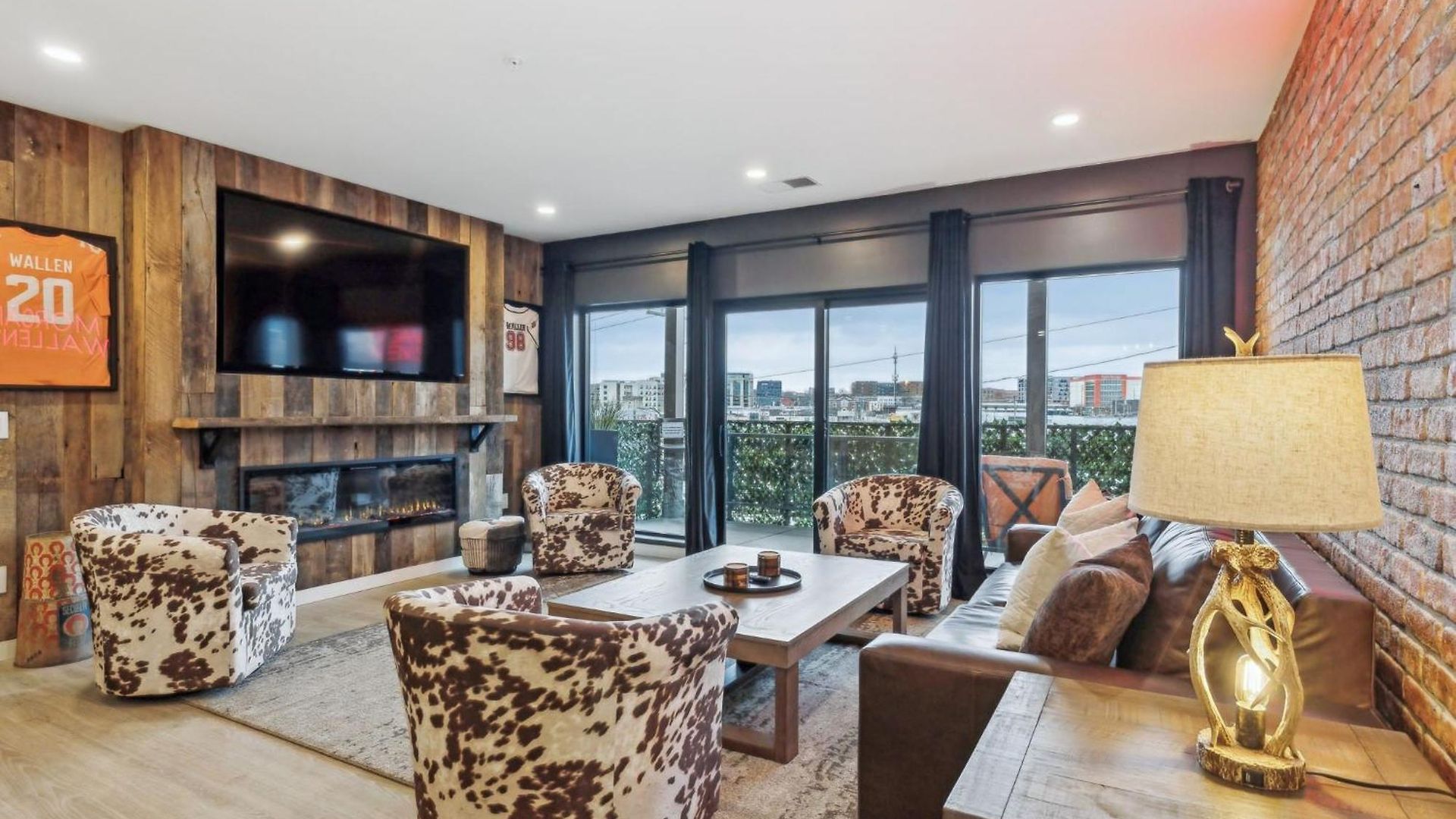 Walk To Broadway From Whiskey Glasses, Bach Party Approved With Pool And Gym