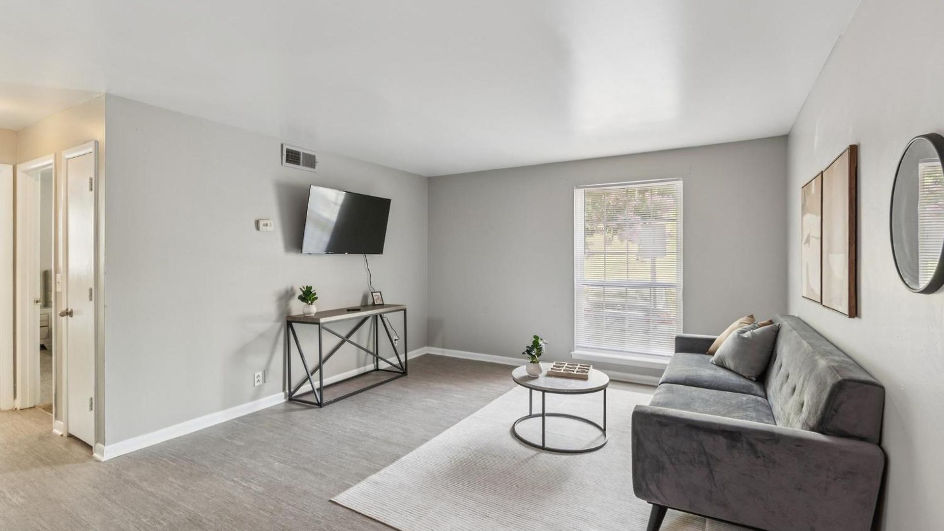 Apartment Jamestown B4 I Comfy 2 Bed 1 Bath *