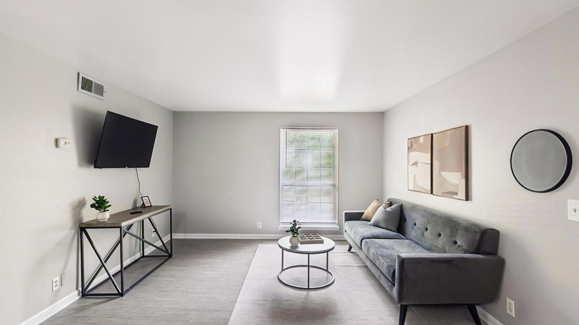 Jamestown B4 I Comfy 2 Bed 1 Bath Apartment