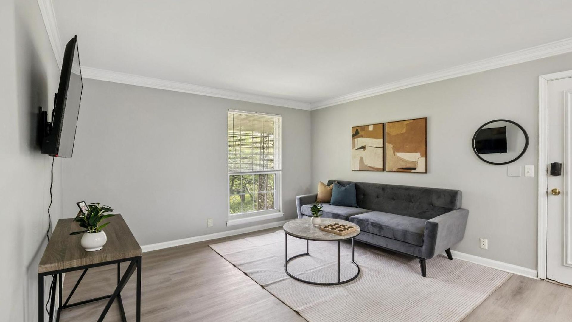 Jamestown C5 I Comfy 2 Bed 1 Bath Apartment