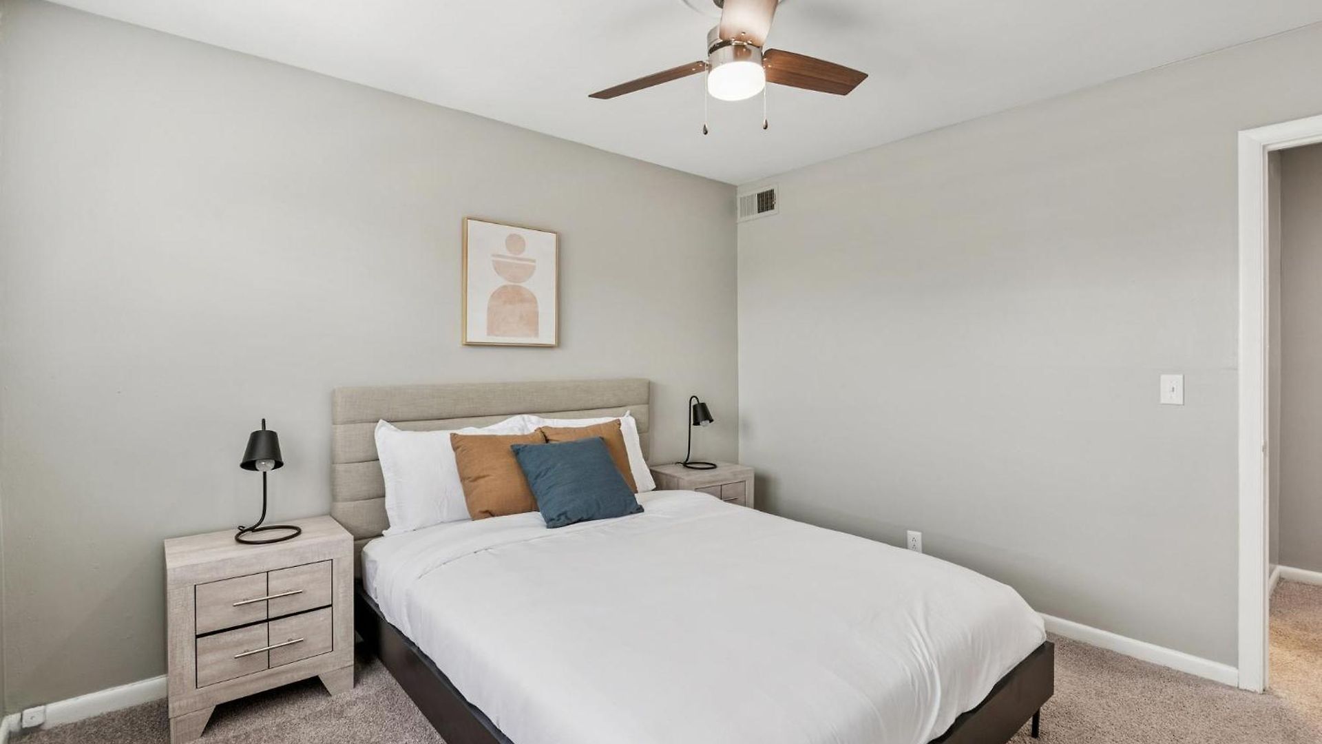 Jamestown E5 I Comfy 2 Bed 1 Bath Nashville