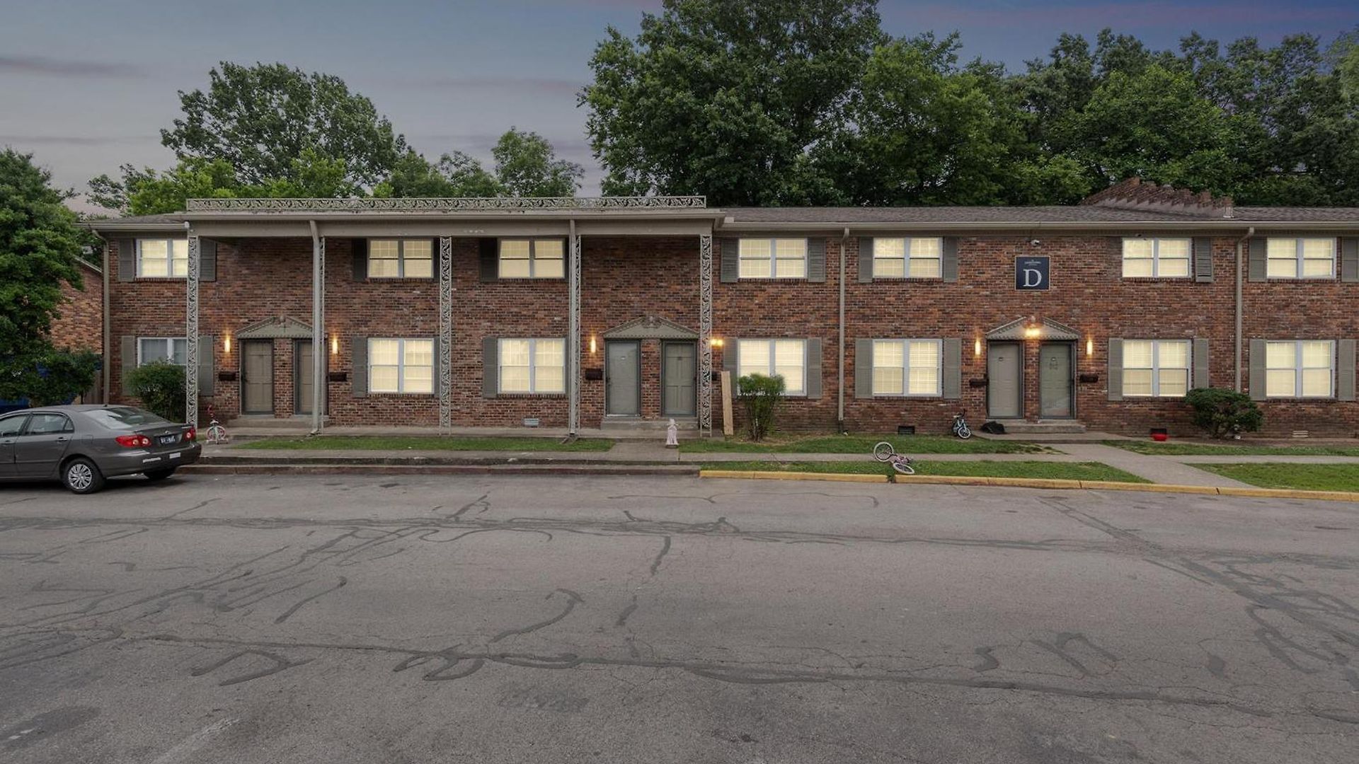 Jamestown D2 I Comfy 2 Bed 1 Bath Apartment *