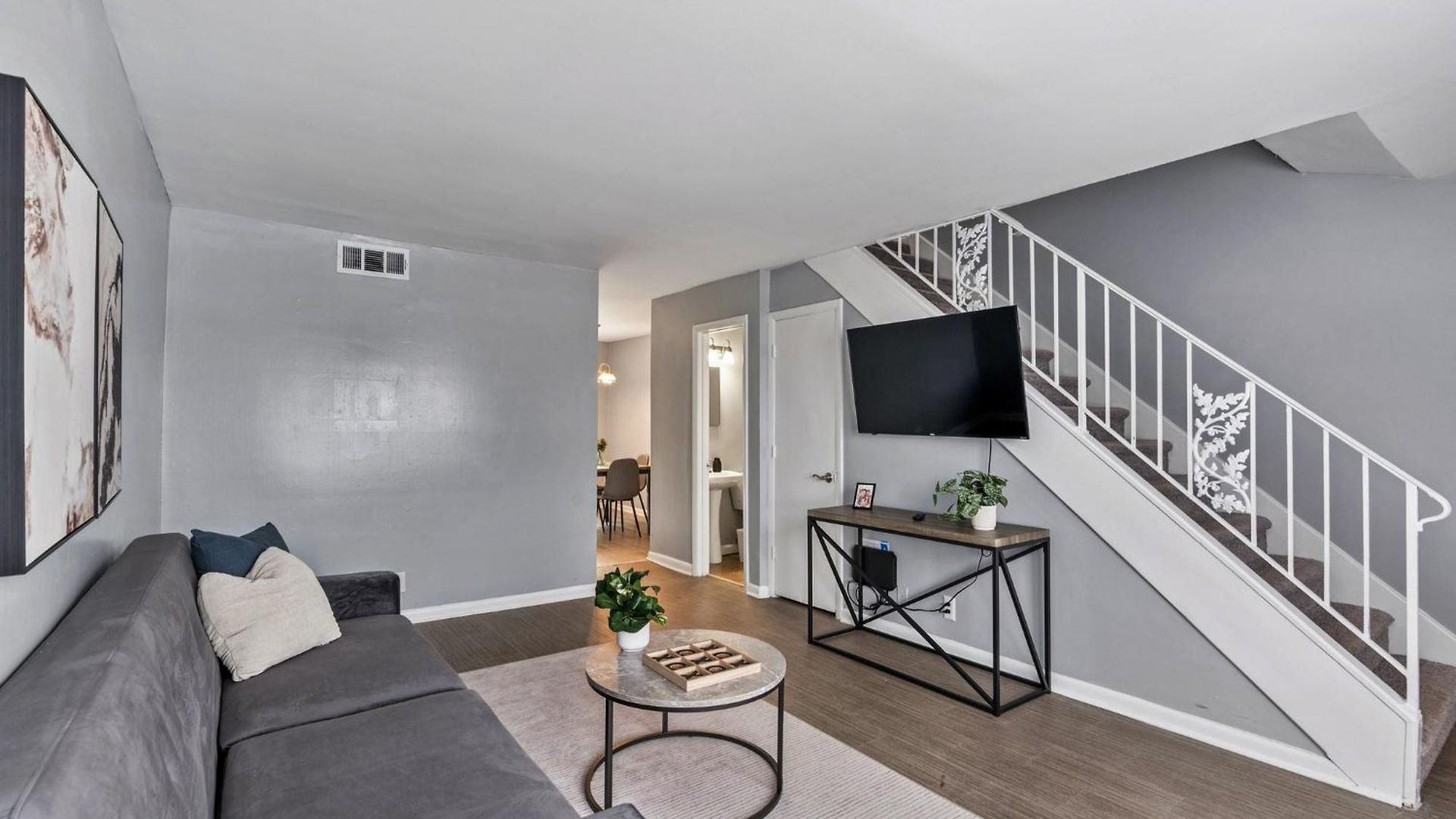 Jamestown E5 I Comfy 2 Bed 1 Bath *