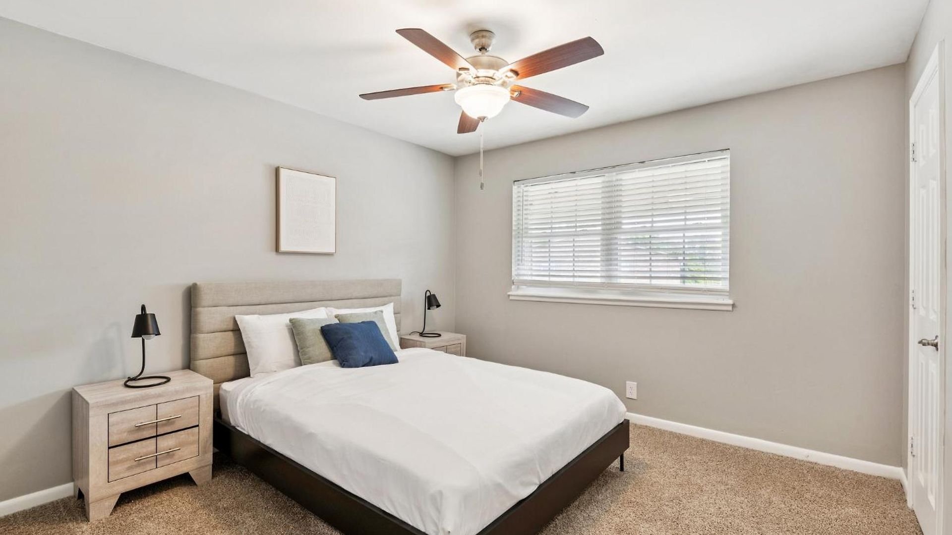 Apartment Jamestown D2 I Comfy 2 Bed 1 Bath *