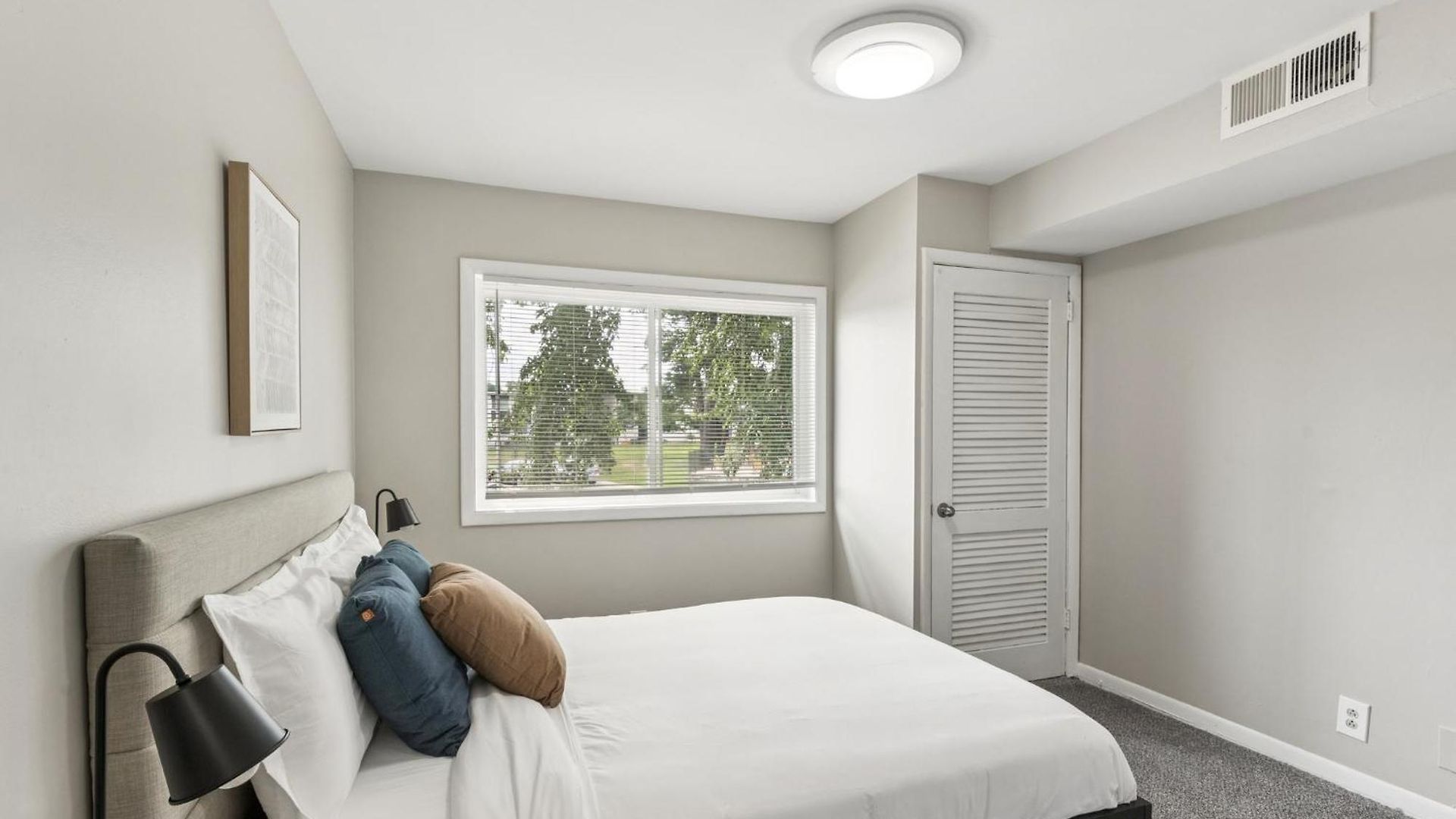 Apartment Avery D33 I Spacious 2 Bed 1 Bath