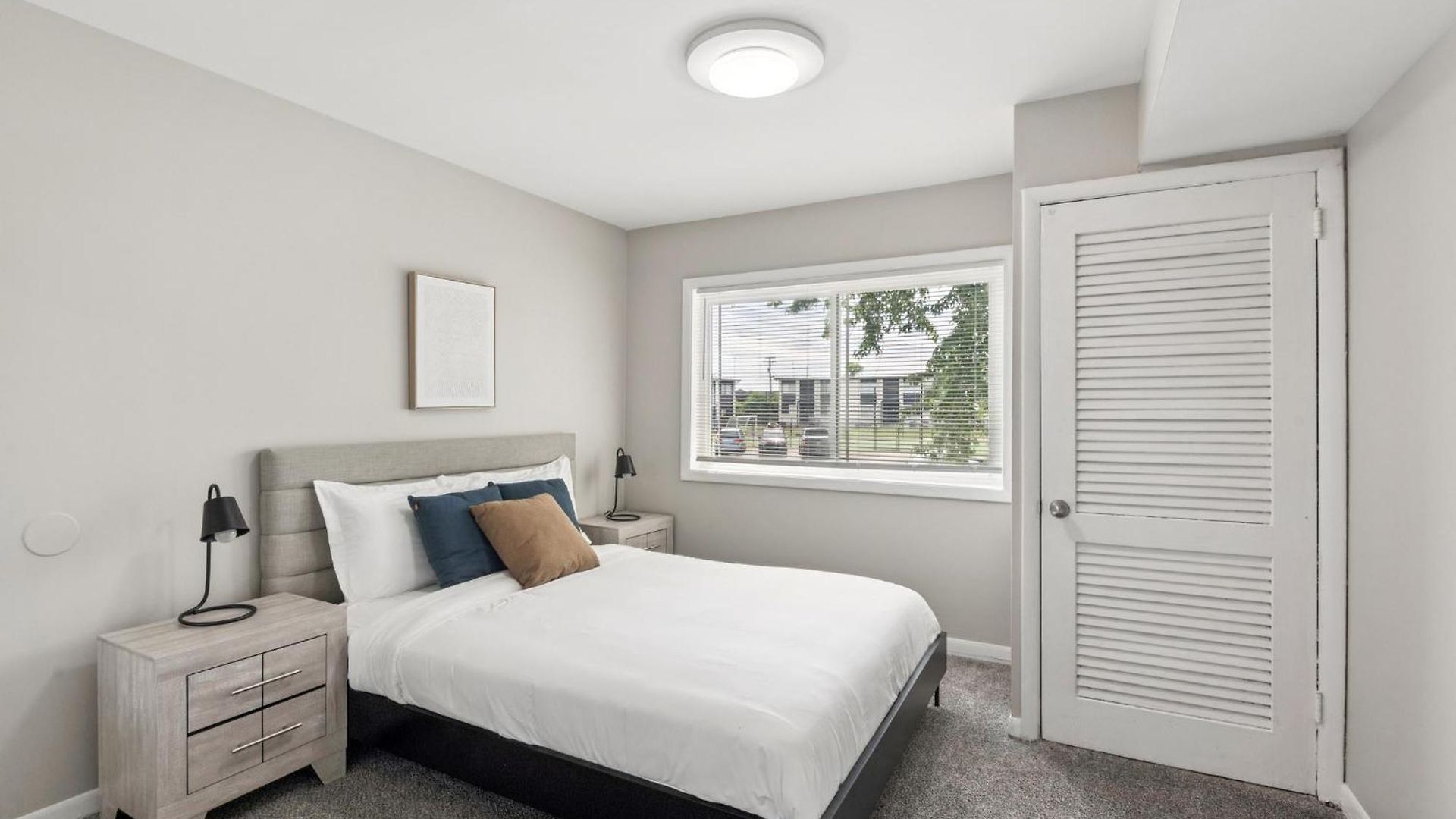 Avery D33 I Spacious 2 Bed 1 Bath Apartment