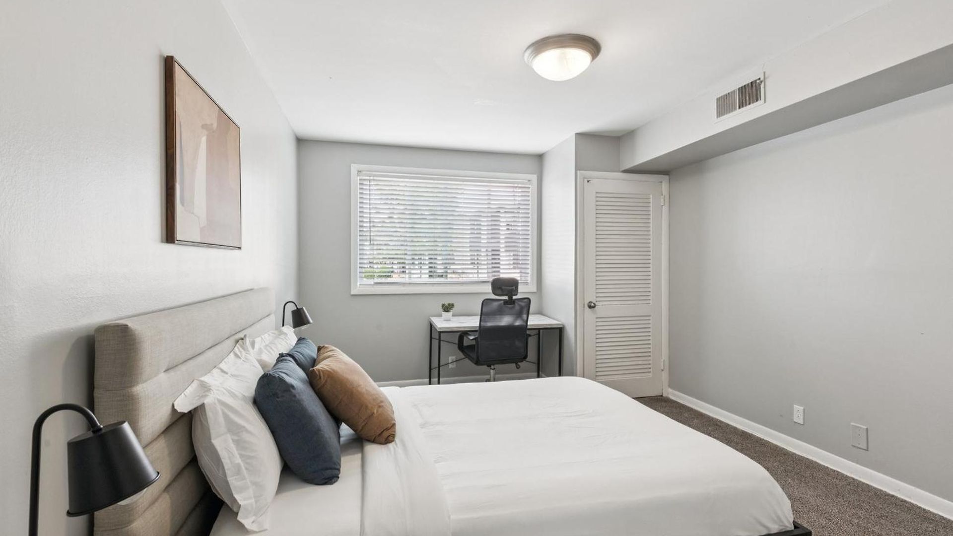 Apartment Avery A4 I Spacious 1 Bed 1 Bath *