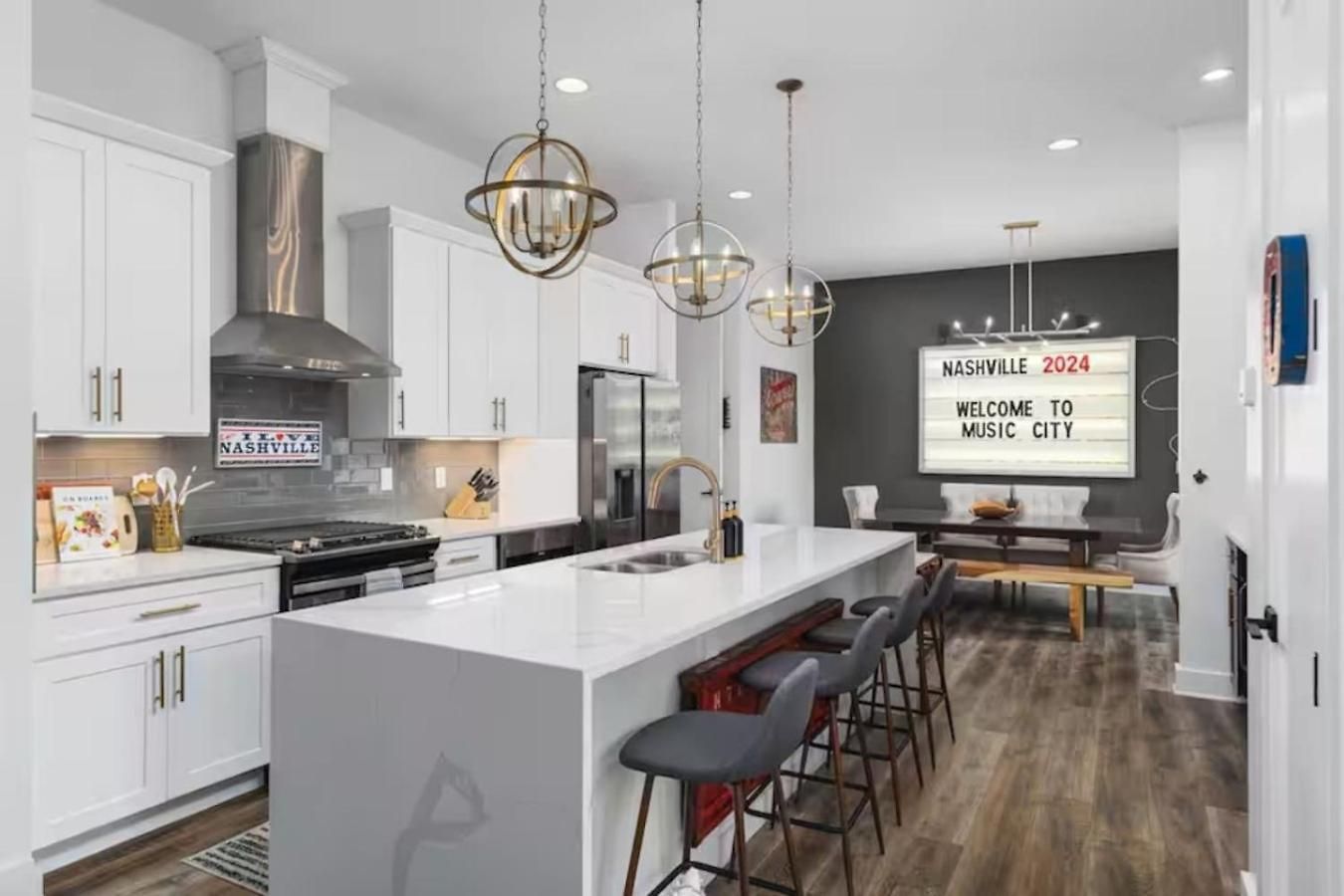 5br Rooftop Retreat 7 Min To Broadway Nashville