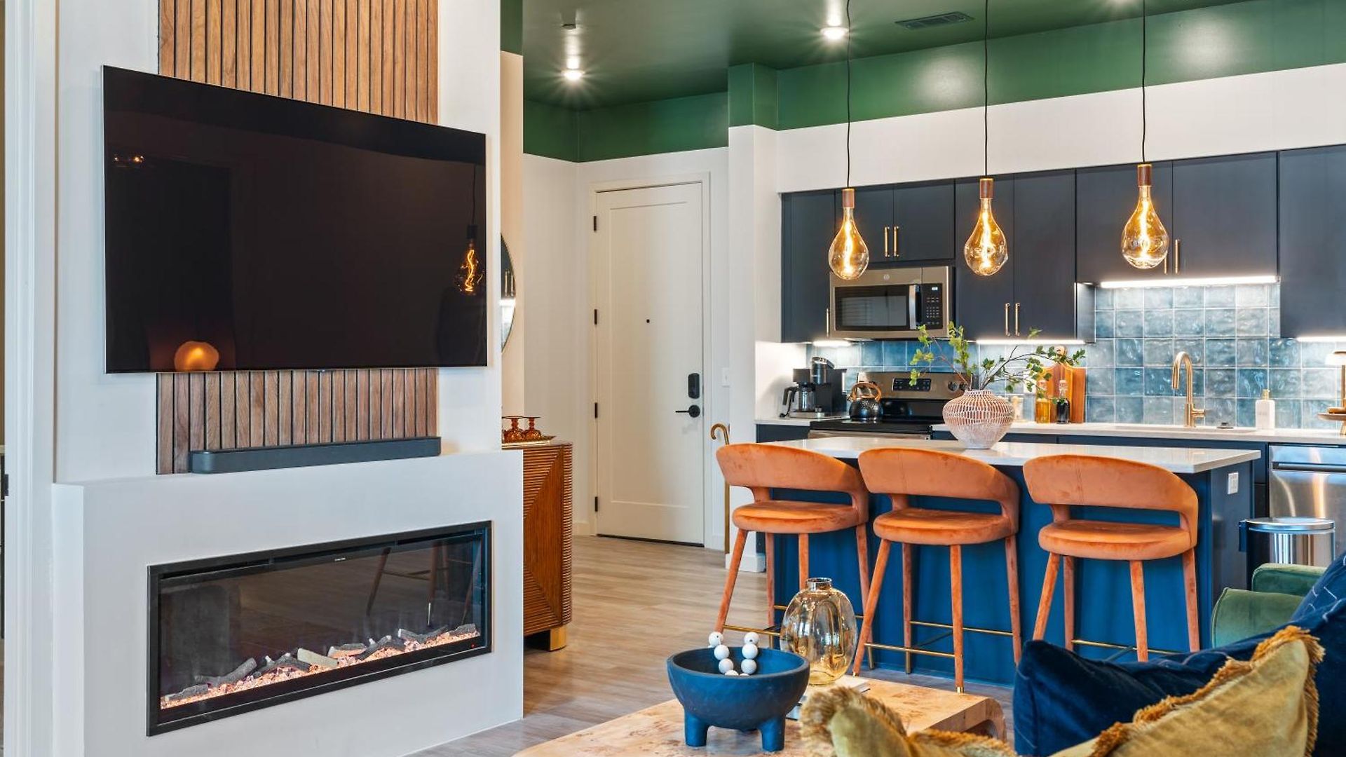 The Crescendo - On Music Row Apartment