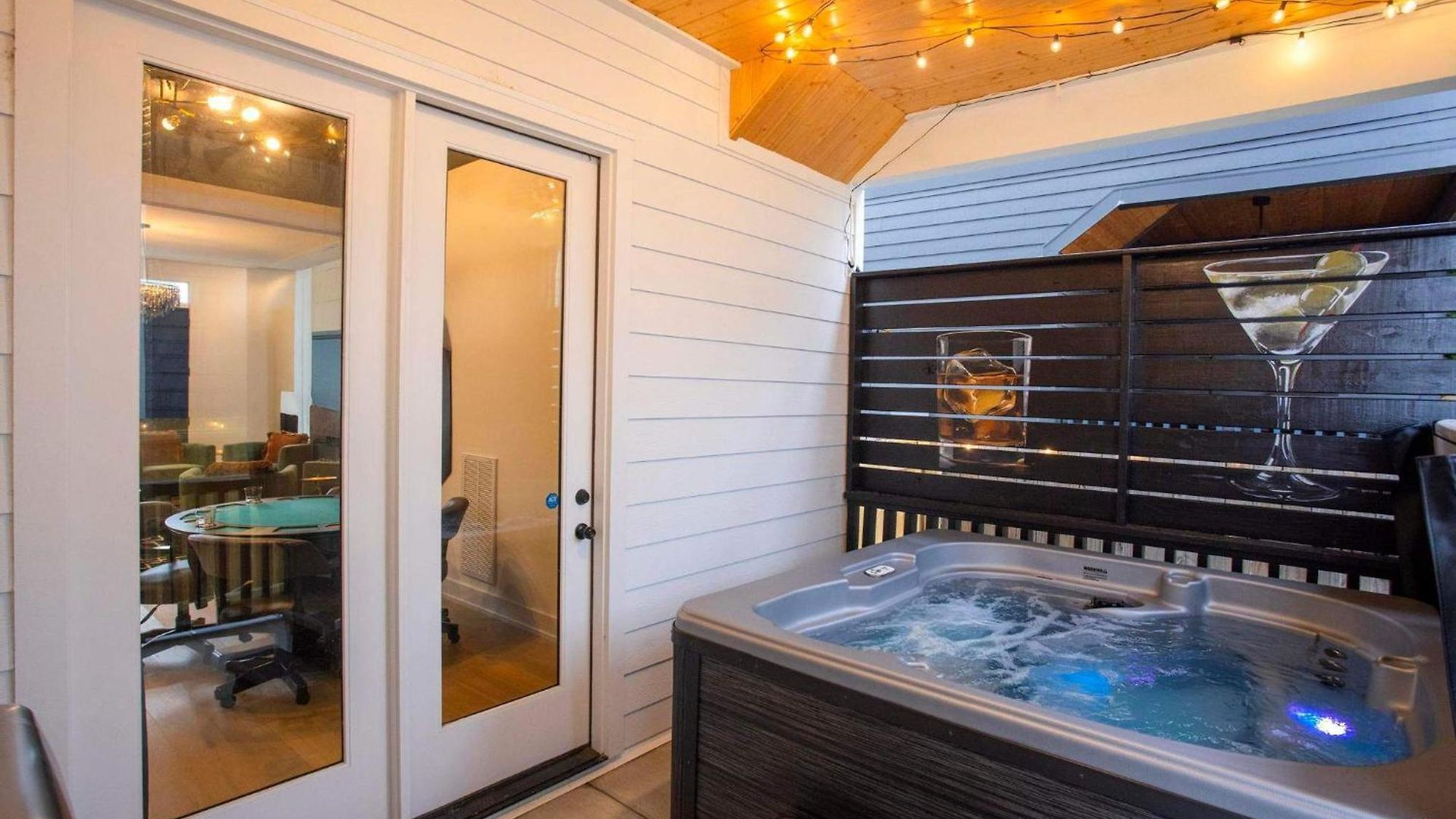 Holiday home Rooftop Deck Hot Tub Fire Pit Sleeps 10 Nashville