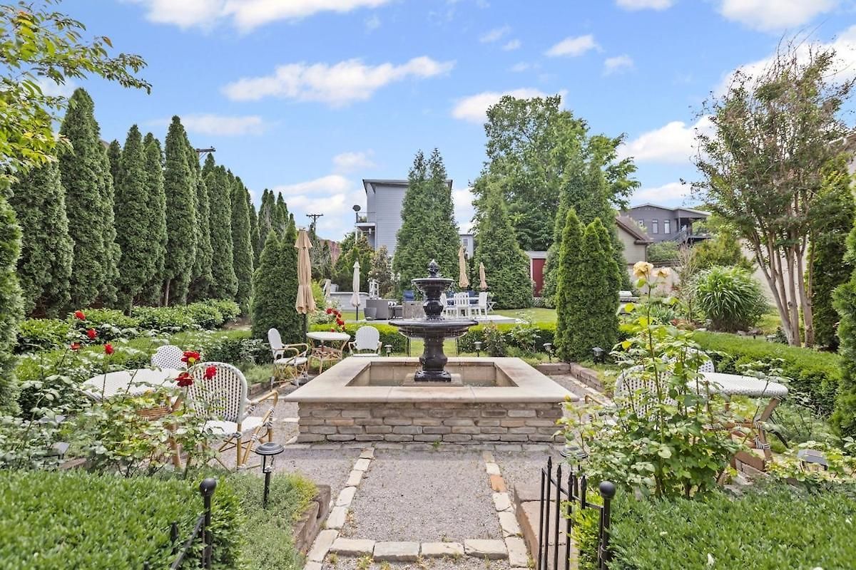 Germantown Old Grand House Holiday home Nashville