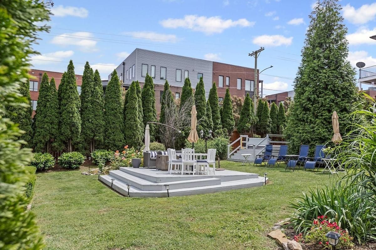 Germantown Old Grand House *