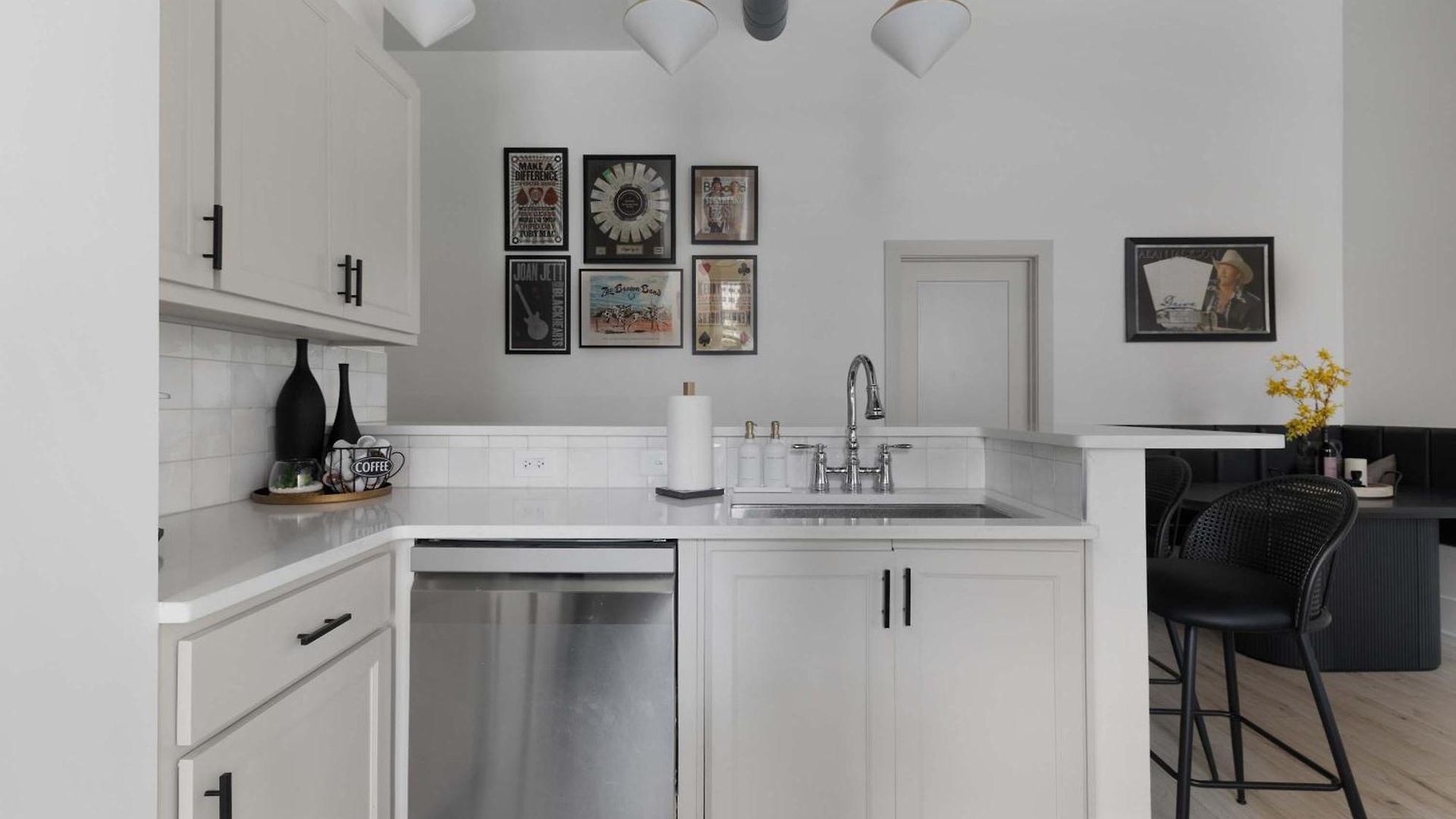 Apartment Dibs On By Maddox *